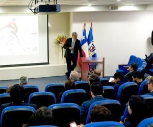 “Seminario: “La digitalización en Chile: transformación de las personas”.