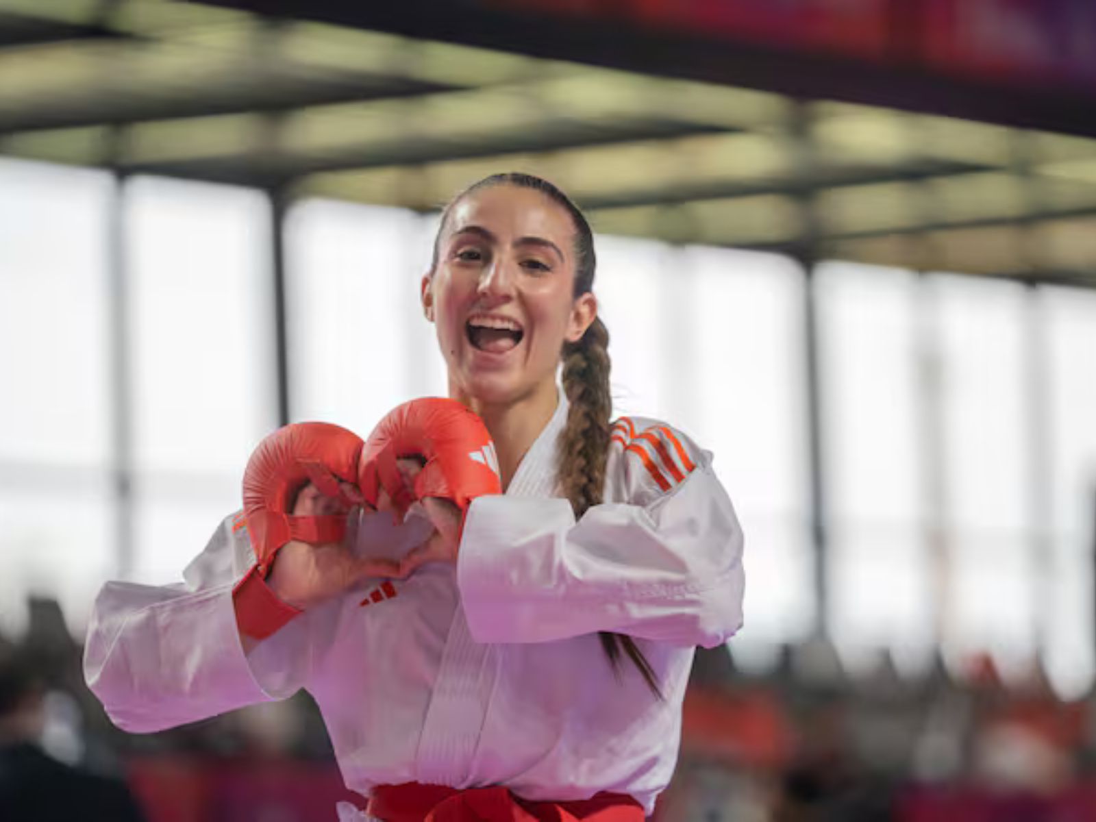 Valentina Toro, Ingeniera Civil Industrial USACH, conquista el oro en los Juegos Suramericanos Santa Fe 2026